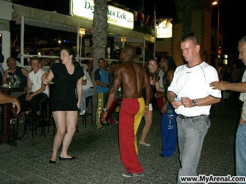 Mallorca Urlaubsbild - Bierstraße im Sommer 2008 mit den Mädels