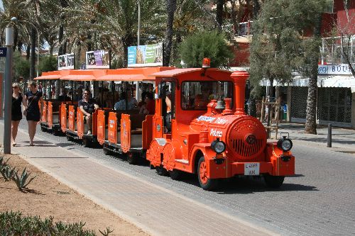 Mallorca Urlaubsbild - Bimmelbahn an der Playa