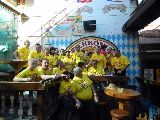 Mallorca, El Arenal - emmi-mit-die-wackels-fan-im-bierkoenig-2012(3)