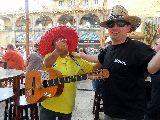 Mallorca, El Arenal - manolo-mit-dem-gitarre-im-megapark-opening-2012(3)